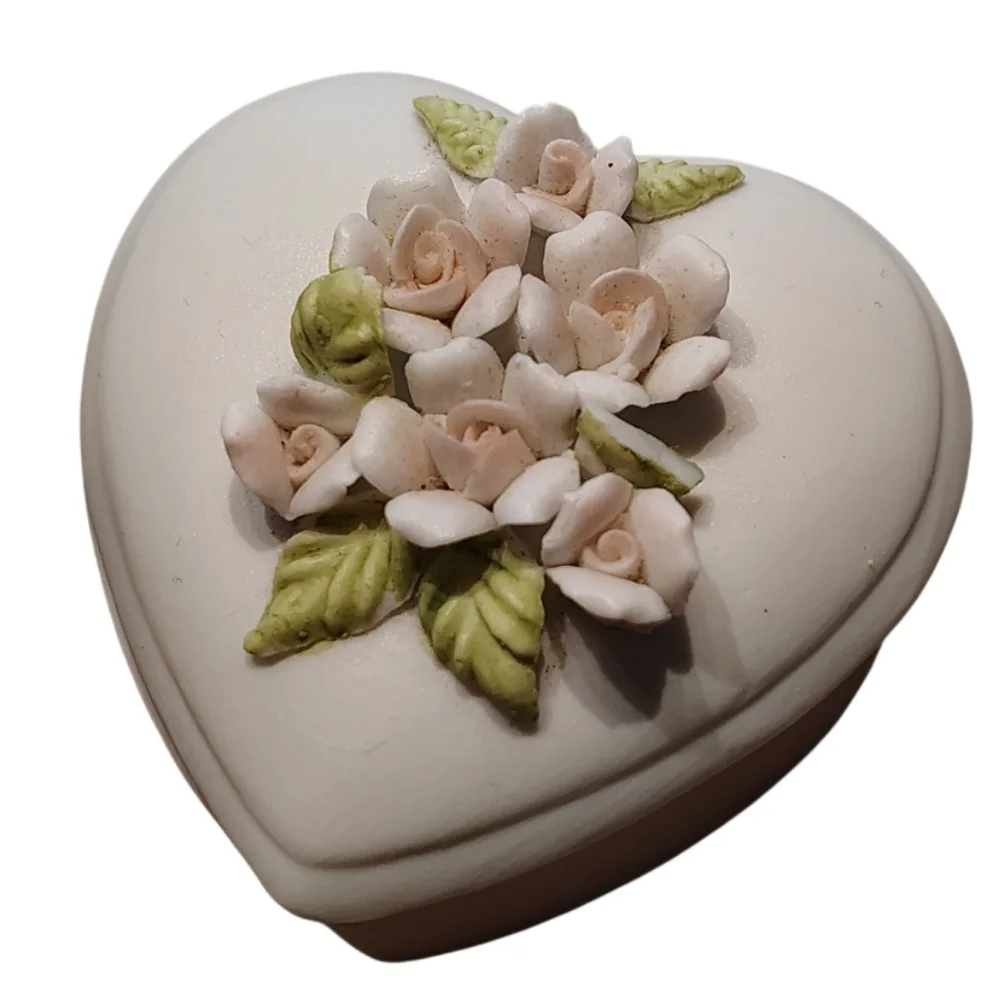 Lefton vintage heart